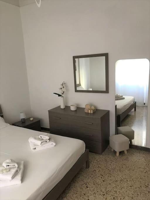 Centro Storico-Imbarcadero Per Le Isole***** Appartement Trapani Buitenkant foto